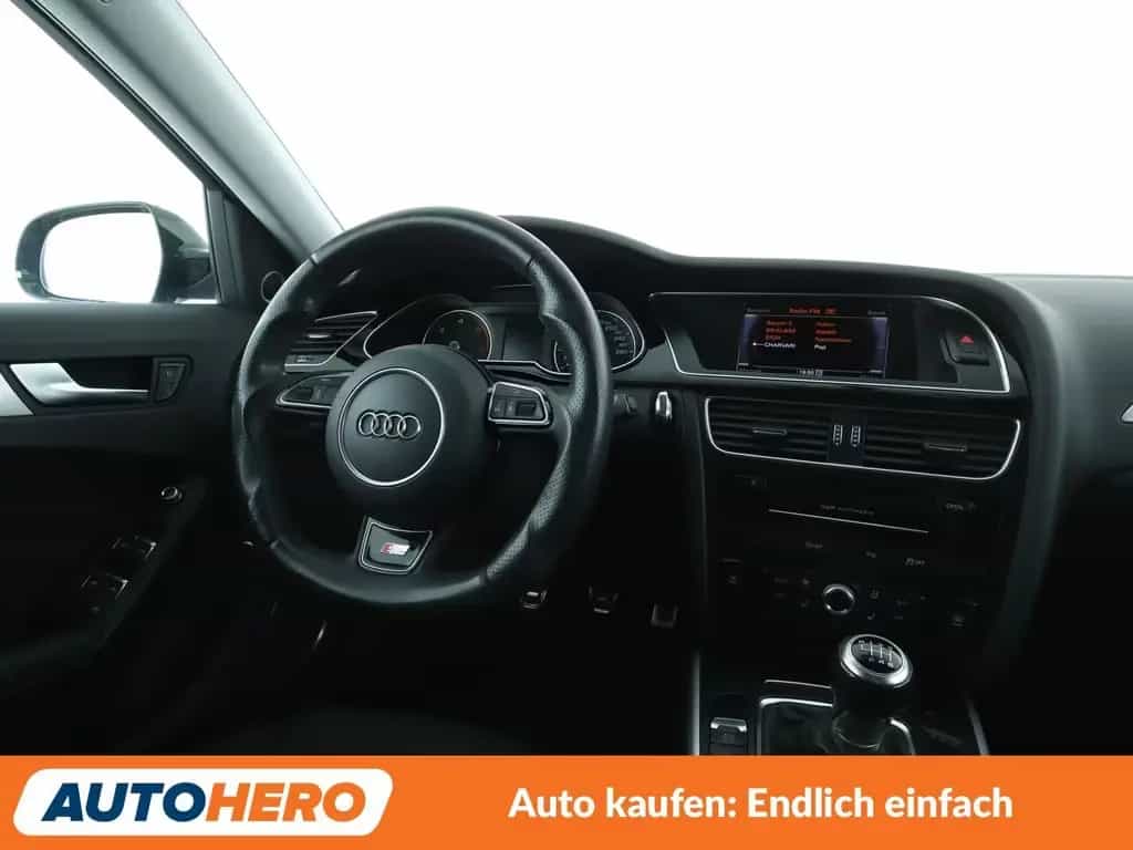 Audi A4 2.0 TDI quattro Ambition*NAVI*XENON*TEMPO*PDC 09/2015-photo-12
