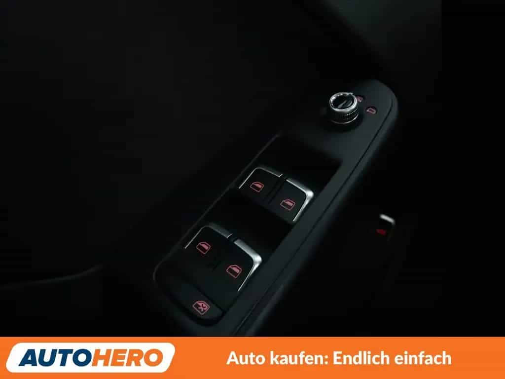 Audi A4 2.0 TDI quattro Ambition*NAVI*XENON*TEMPO*PDC 09/2015-photo-24