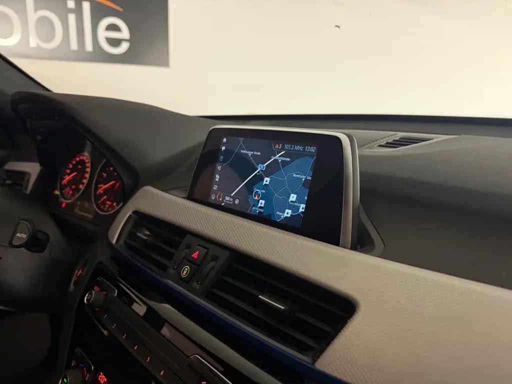 BMW X1 sDrive 18 i M Sport //M-Paket 03/2018-photo-20