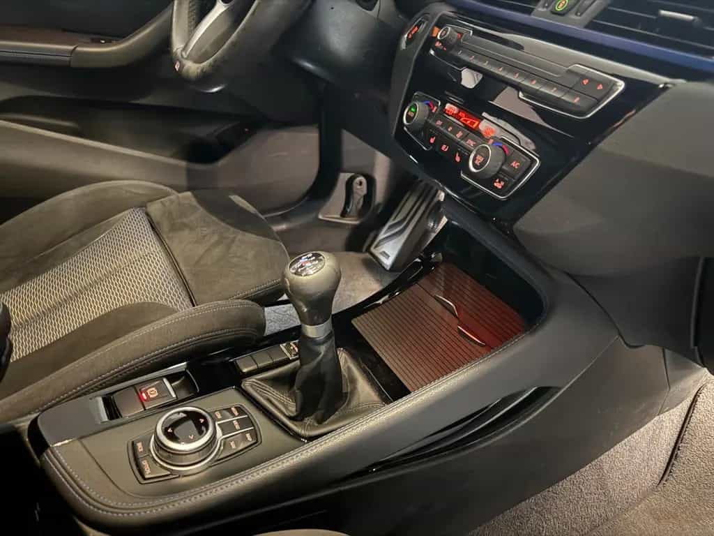BMW X1 sDrive 18 i M Sport //M-Paket 03/2018-photo-21