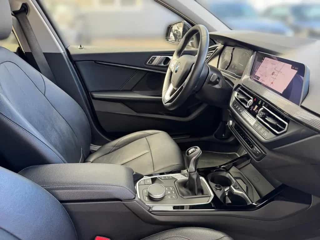 BMW 118 i LUXURY +LEDER+NAVI+LED+PDC+SHZ+PRIVACY+MFL 07/2020-photo-24