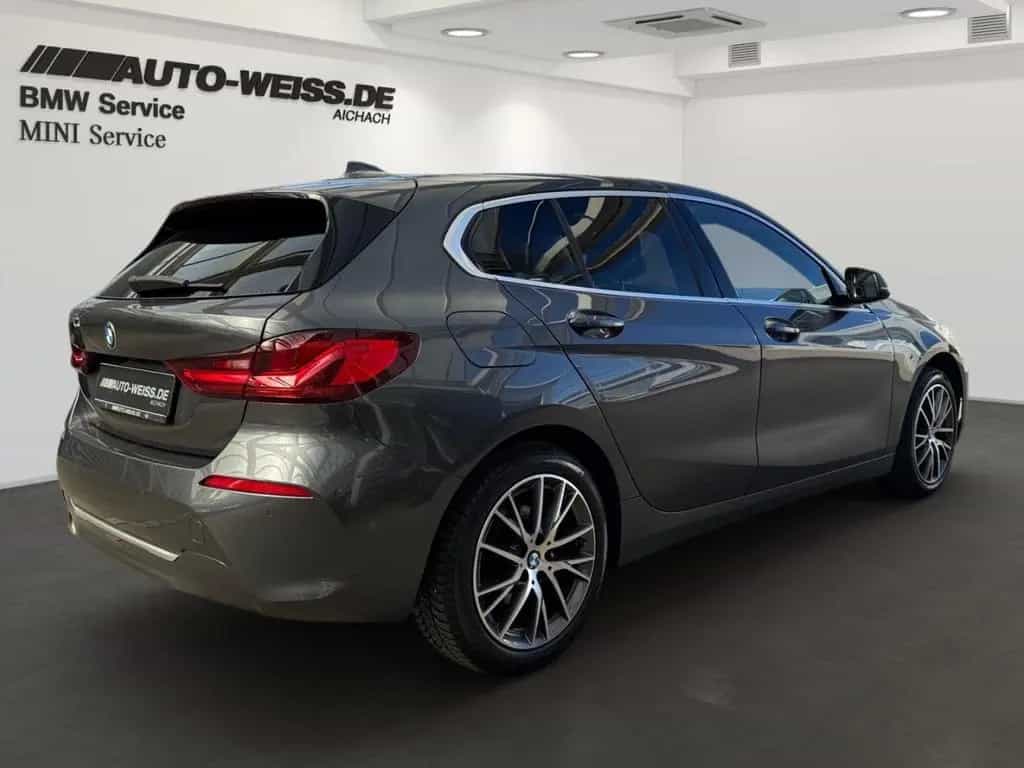 BMW 118 i LUXURY +LEDER+NAVI+LED+PDC+SHZ+PRIVACY+MFL 07/2020-photo-4