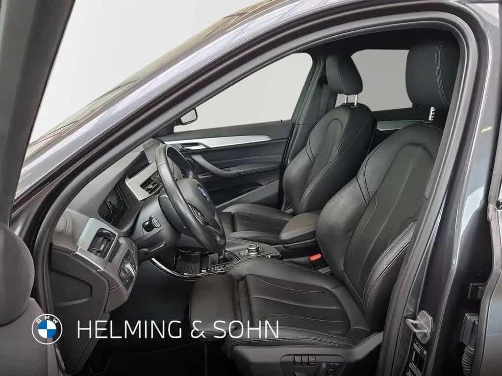 BMW X1 xDrive20d Sport Line HiFi LED AHK RFK Navi uv 11/2019-photo-8