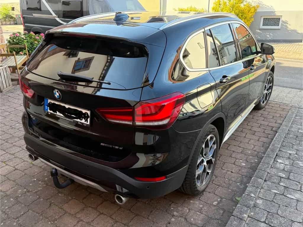 BMW X1 sDrive18d - 03/2021-photo-1
