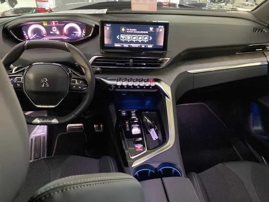 Peugeot 5008 GT Facelift*Navi*ACC*Kamera*7Sitze* 03/2024-photo-3