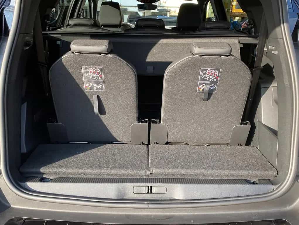 Peugeot 5008 GT Facelift*Navi*ACC*Kamera*7Sitze* 03/2024-photo-9