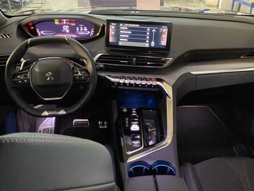 Peugeot 5008 GT Facelift*Navi*ACC*Kamera*7Sitze* 04/2024-photo-2