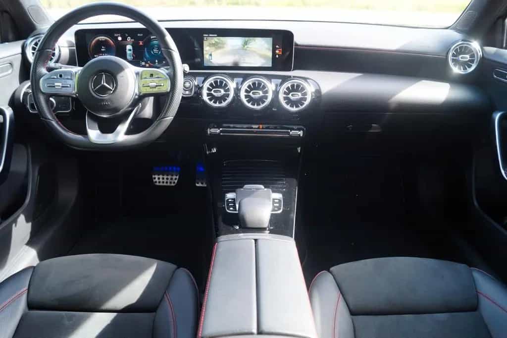 Mercedes-Benz A 250 AMG Line/ Night-Paket/ Pano. SHD/ Euro 6d- 02/2019-photo-12