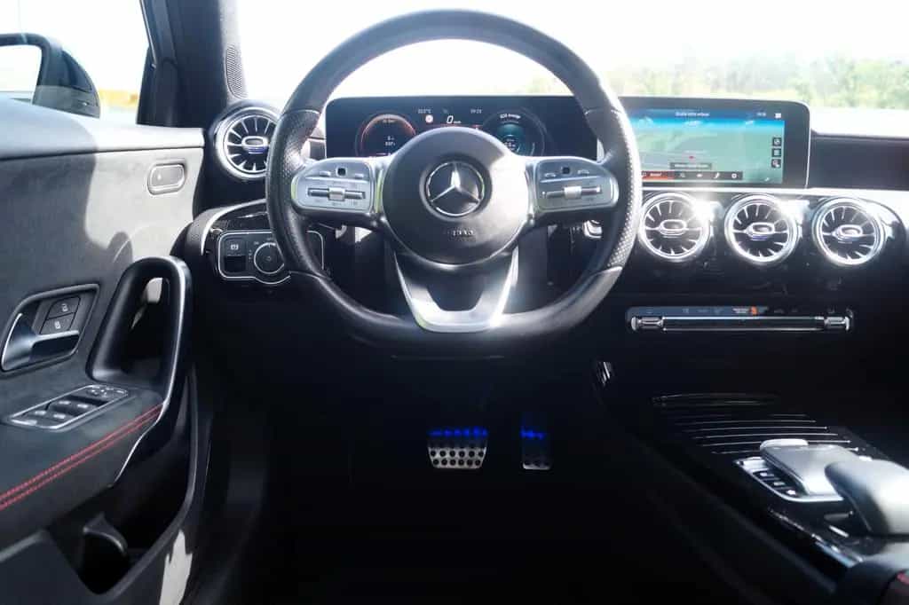 Mercedes-Benz A 250 AMG Line/ Night-Paket/ Pano. SHD/ Euro 6d- 02/2019-photo-14
