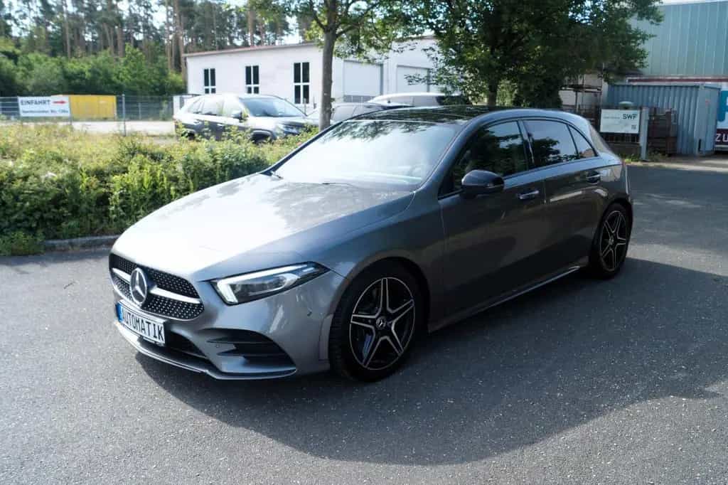 Mercedes-Benz A 250 AMG Line/ Night-Paket/ Pano. SHD/ Euro 6d- 02/2019-photo-2
