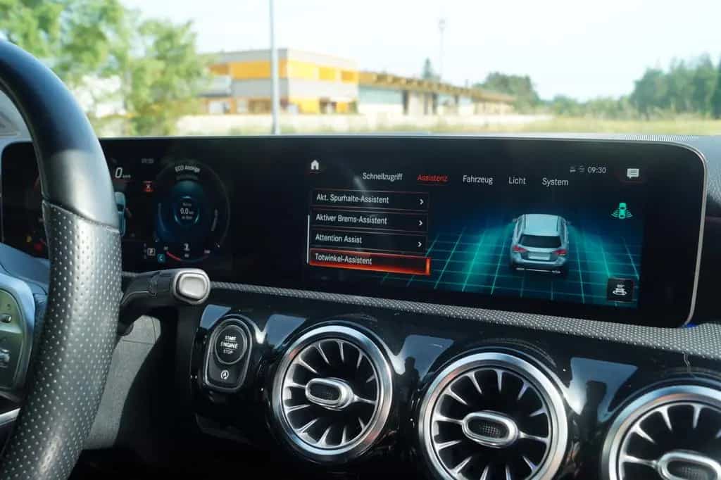 Mercedes-Benz A 250 AMG Line/ Night-Paket/ Pano. SHD/ Euro 6d- 02/2019-photo-21