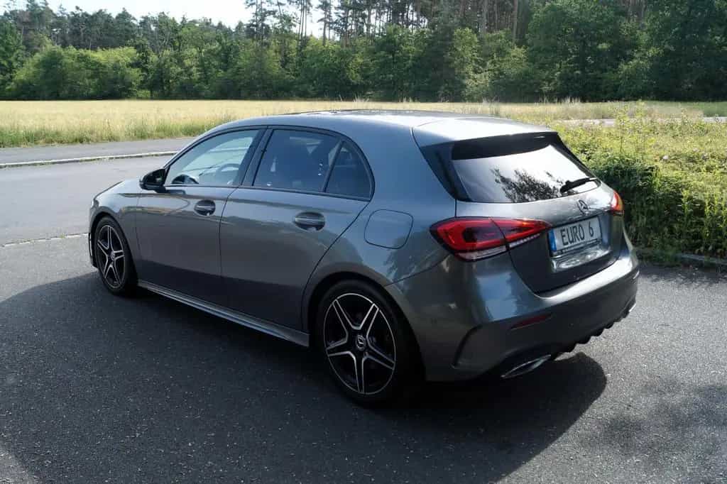 Mercedes-Benz A 250 AMG Line/ Night-Paket/ Pano. SHD/ Euro 6d- 02/2019-photo-3