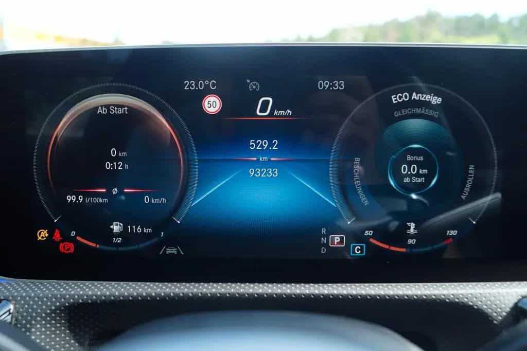 Mercedes-Benz A 250 AMG Line/ Night-Paket/ Pano. SHD/ Euro 6d- 02/2019-photo-32