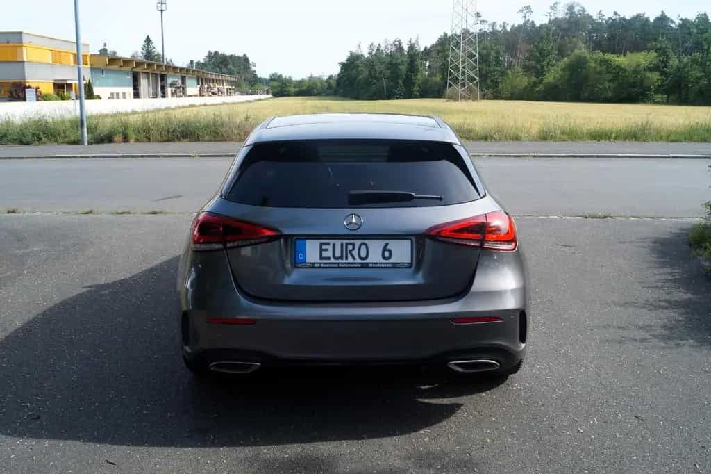 Mercedes-Benz A 250 AMG Line/ Night-Paket/ Pano. SHD/ Euro 6d- 02/2019-photo-4