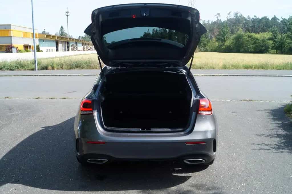 Mercedes-Benz A 250 AMG Line/ Night-Paket/ Pano. SHD/ Euro 6d- 02/2019-photo-44