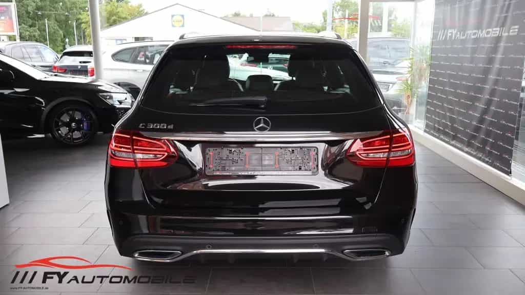 Mercedes-Benz C 300 C 300 d T AMG Line* LED* AHK* Garantie* 03/2020-photo-3