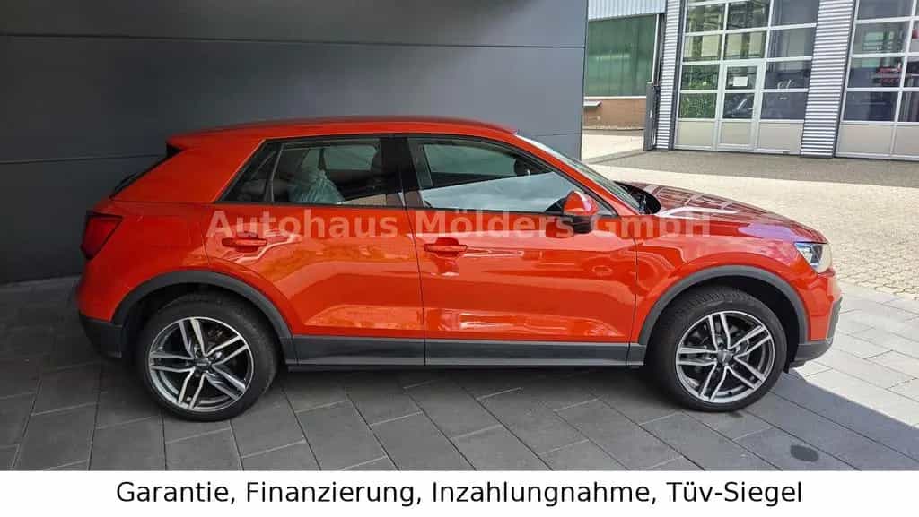 Audi Q2 1,4 TFSI *Garantie*AHK*229€ mtl. 07/2018-photo-2