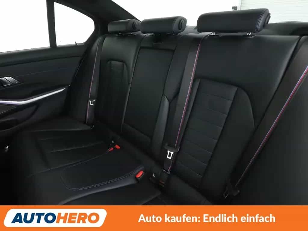 BMW 330 i M Sport Aut.*NAVI*LED*ACC*H&K*CAM*PDC*SHZ* 04/2019-photo-13