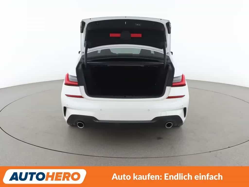 BMW 330 i M Sport Aut.*NAVI*LED*ACC*H&K*CAM*PDC*SHZ* 04/2019-photo-16