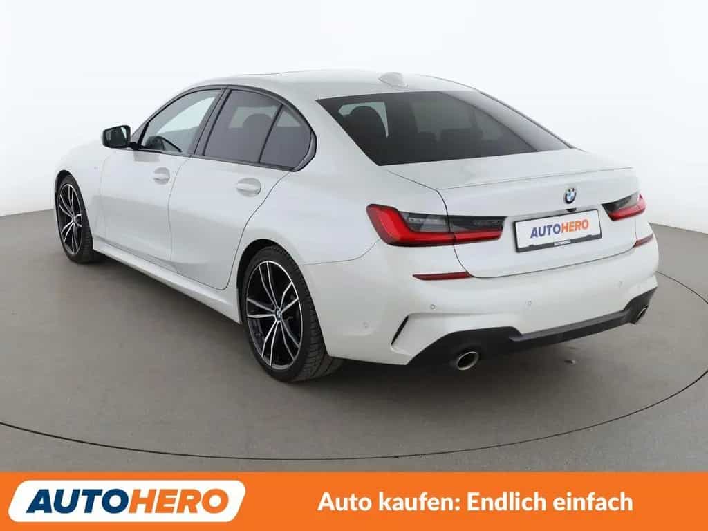 BMW 330 i M Sport Aut.*NAVI*LED*ACC*H&K*CAM*PDC*SHZ* 04/2019-photo-3