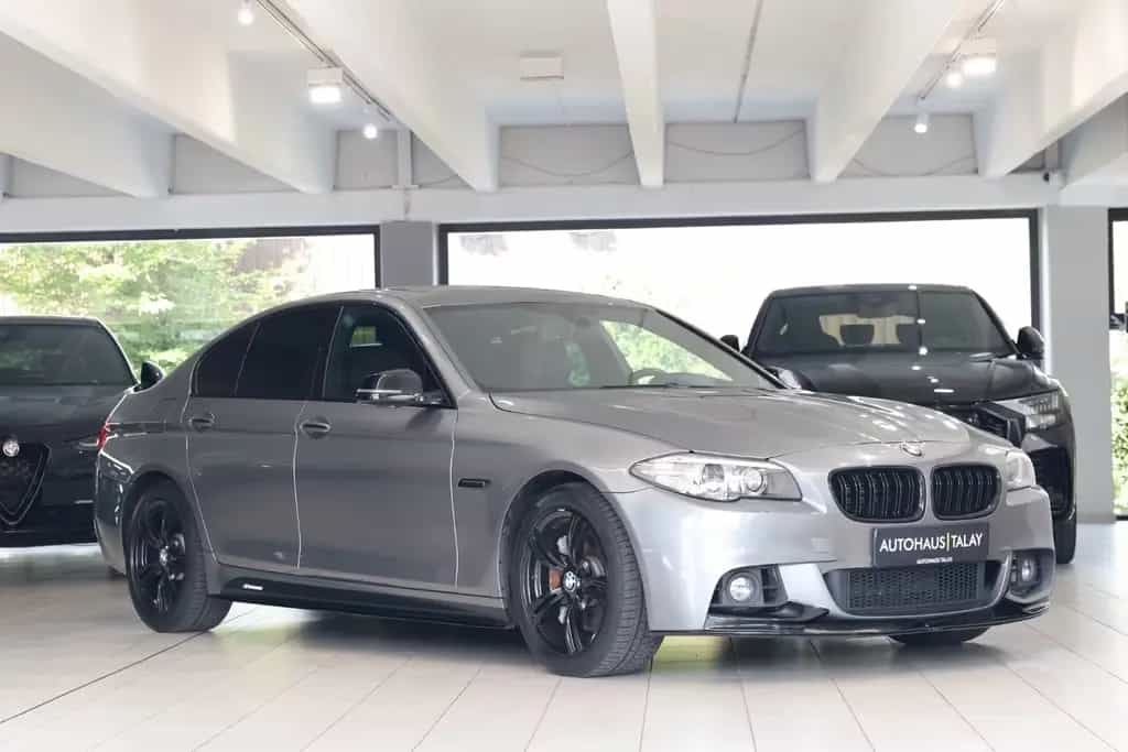BMW 550 i M-Paket Performance* Sitzhzg*KAM*Navi*HUD 07/2016-photo-0
