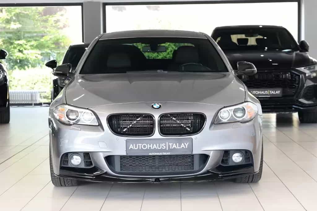 BMW 550 i M-Paket Performance* Sitzhzg*KAM*Navi*HUD 07/2016-photo-1