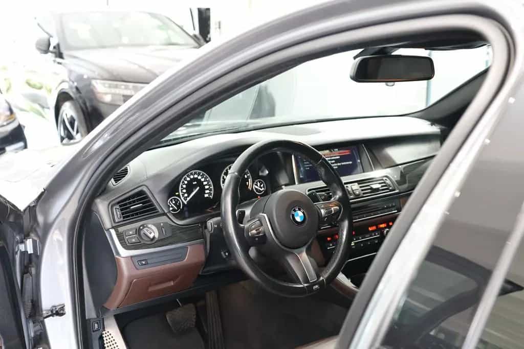 BMW 550 i M-Paket Performance* Sitzhzg*KAM*Navi*HUD 07/2016-photo-12