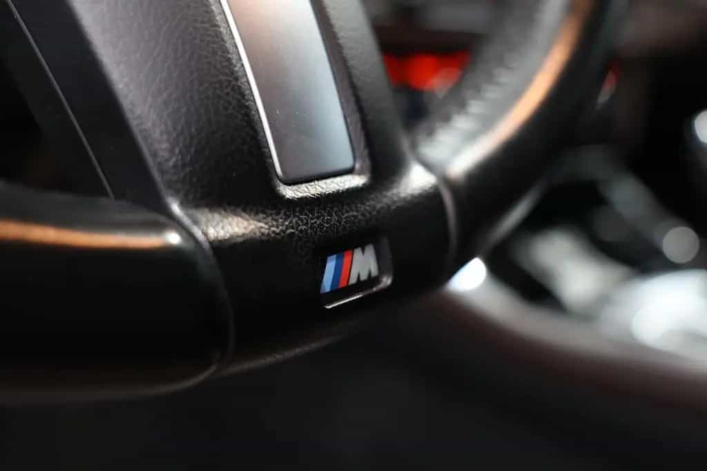 BMW 550 i M-Paket Performance* Sitzhzg*KAM*Navi*HUD 07/2016-photo-18