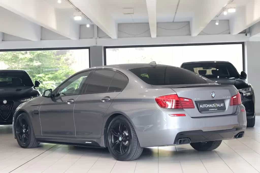 BMW 550 i M-Paket Performance* Sitzhzg*KAM*Navi*HUD 07/2016-photo-2