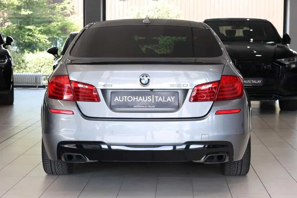 BMW 550 i M-Paket Performance* Sitzhzg*KAM*Navi*HUD 07/2016-photo-3