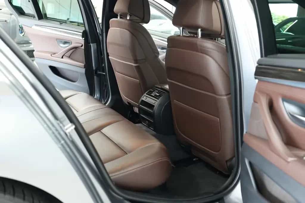 BMW 550 i M-Paket Performance* Sitzhzg*KAM*Navi*HUD 07/2016-photo-37