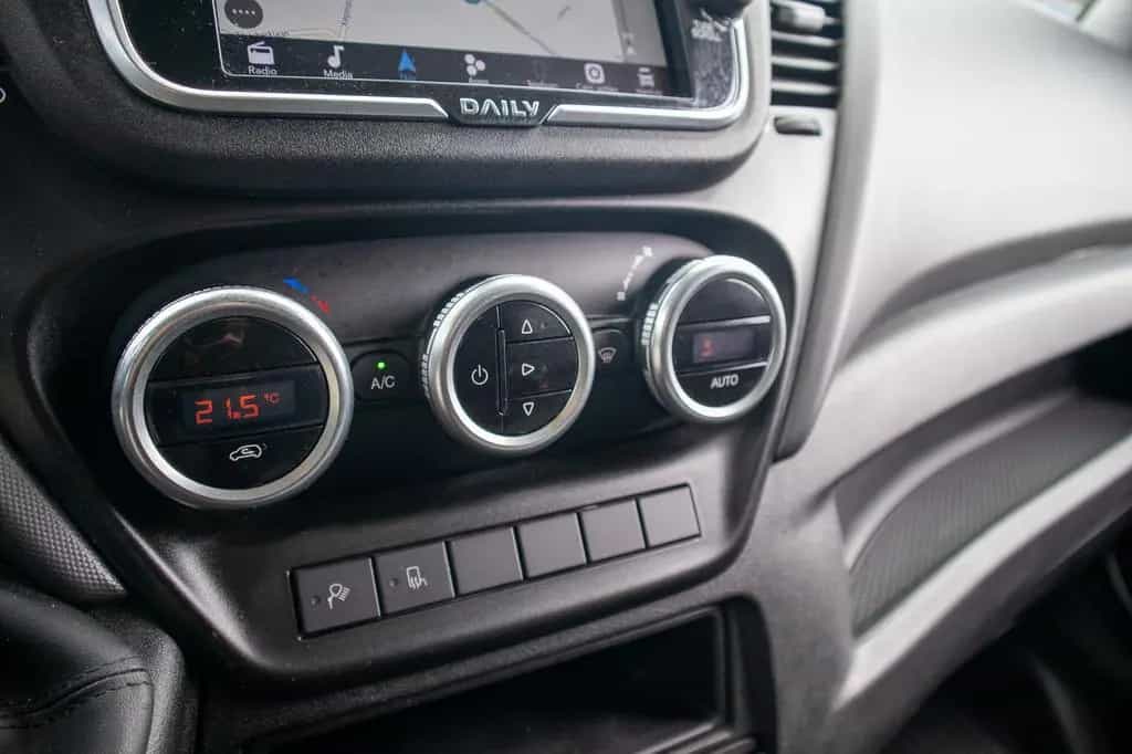 Iveco Other Daily 35S18, 3.0l, AUTOMAAT, CAMERA, DAKREK, NAV 02/2022-photo-15