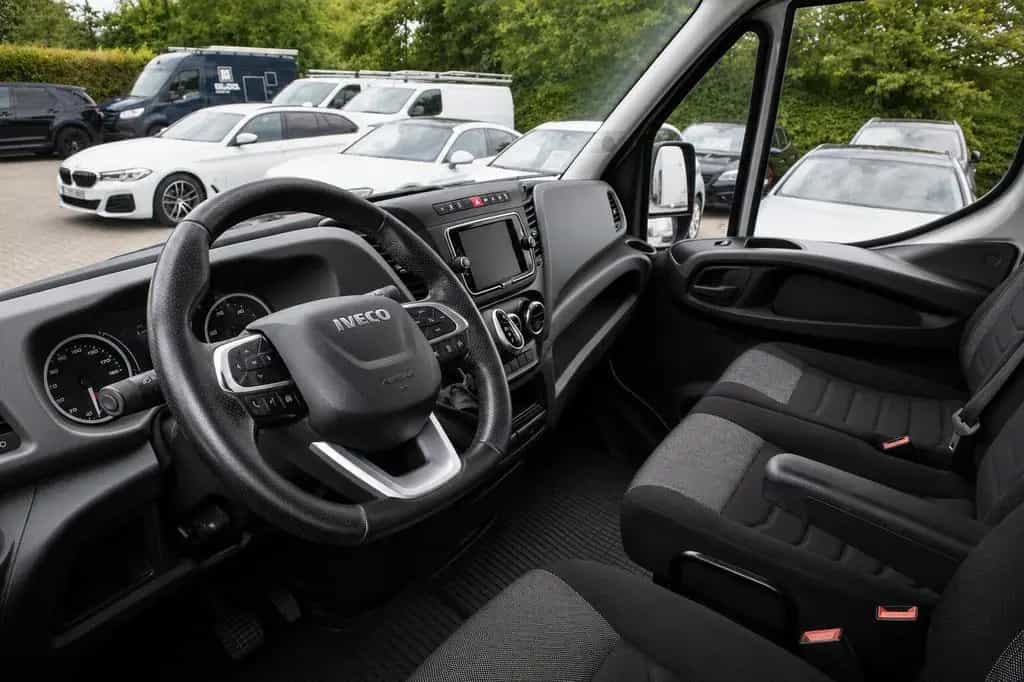 Iveco Other Daily 35S18, 3.0l, AUTOMAAT, CAMERA, DAKREK, NAV 02/2022-photo-7