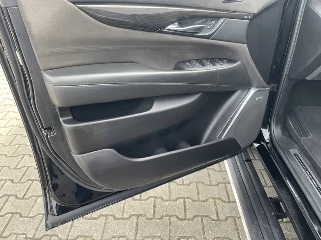 Cadillac Escalade Platinum 6.2 V8 |Unfallfrei|Scheckheft 01/2019-photo-6
