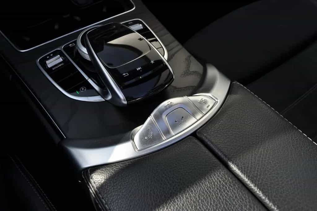 Mercedes-Benz C 250 AMG LED Leder ACC AIRSCARF AIRCAP 360°KAM 06/2018-photo-21