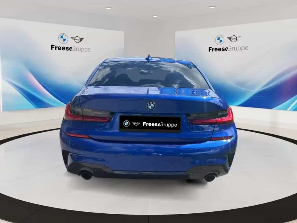 BMW 320 d Lim. M-Sport Laser HEAD-UP HIFI Komfortzug. 12/2019-photo-4