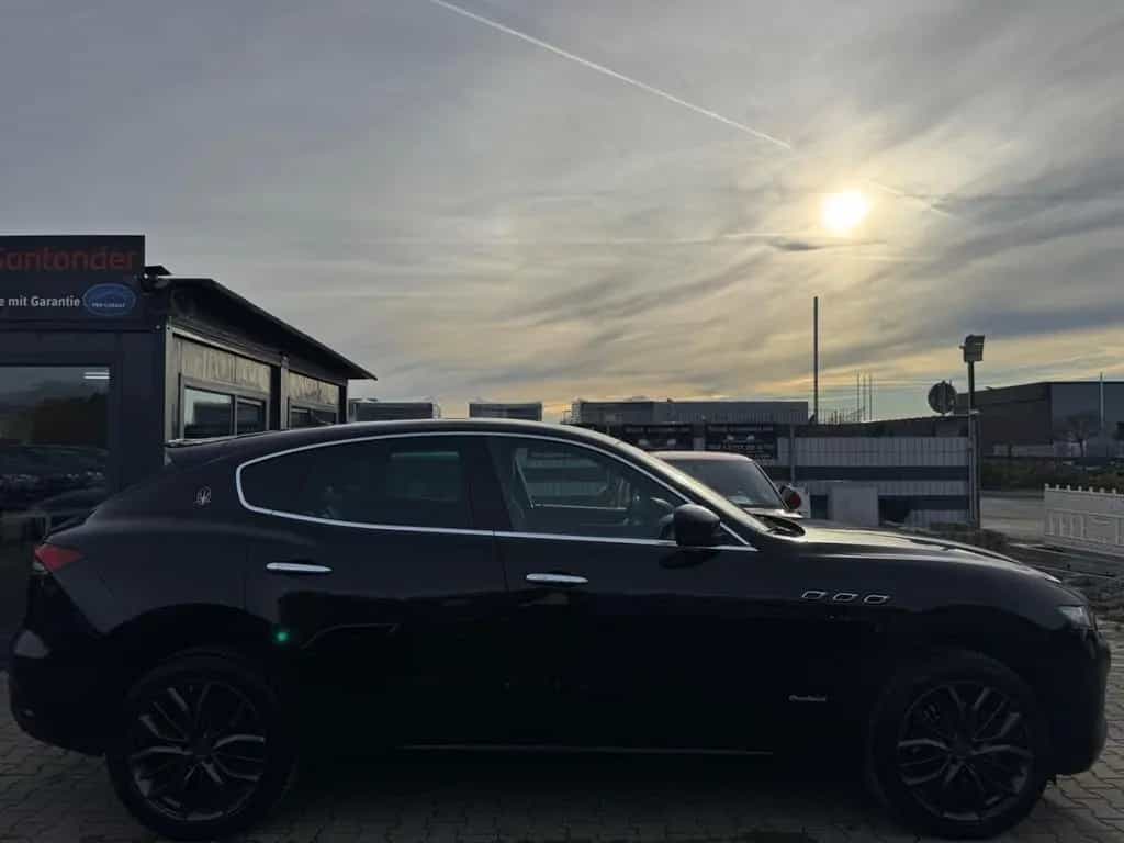 Maserati Levante 3.0 Diesel+Finanzierung+ 04/2018-photo-8