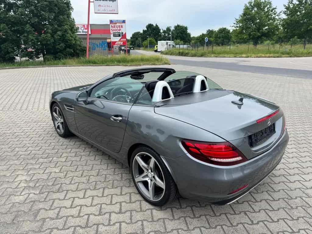 Mercedes-Benz SLC 200 Roadster*AIRSCARF*AMG*PANO*LED*NAVI* 07/2018-photo-10