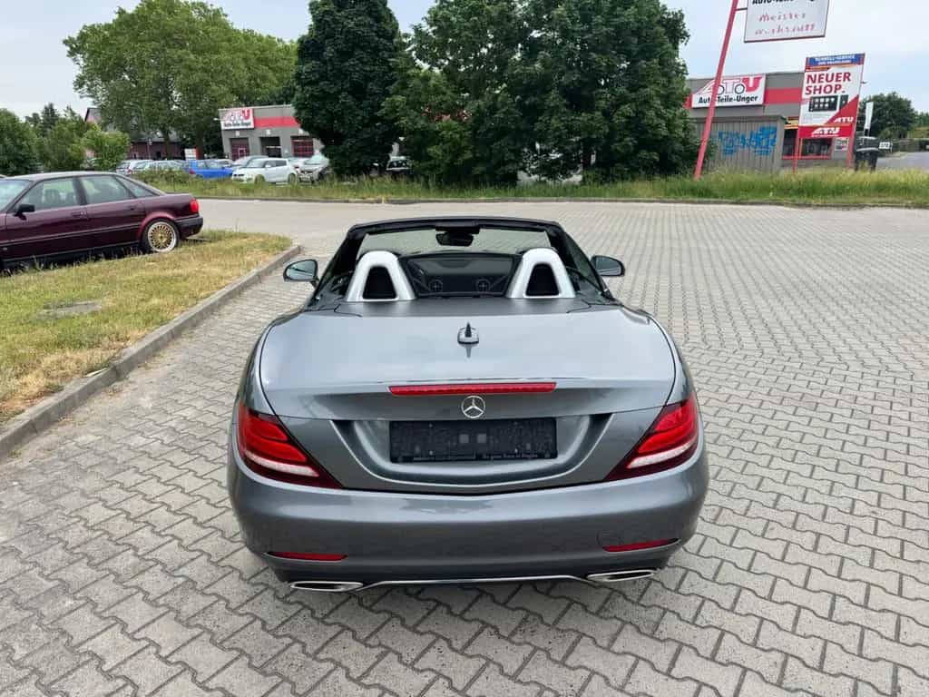 Mercedes-Benz SLC 200 Roadster*AIRSCARF*AMG*PANO*LED*NAVI* 07/2018-photo-11