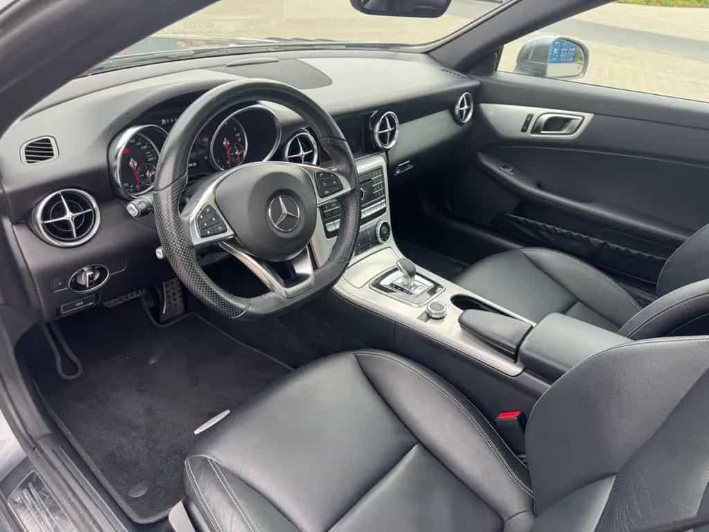 Mercedes-Benz SLC 200 Roadster*AIRSCARF*AMG*PANO*LED*NAVI* 07/2018-photo-13
