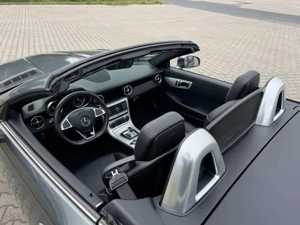 Mercedes-Benz SLC 200 Roadster*AIRSCARF*AMG*PANO*LED*NAVI* 07/2018-photo-20