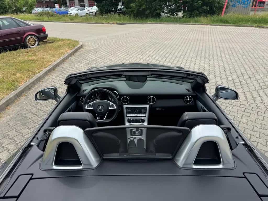 Mercedes-Benz SLC 200 Roadster*AIRSCARF*AMG*PANO*LED*NAVI* 07/2018-photo-23