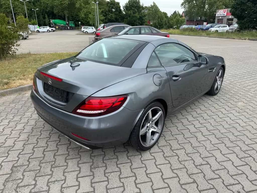 Mercedes-Benz SLC 200 Roadster*AIRSCARF*AMG*PANO*LED*NAVI* 07/2018-photo-3