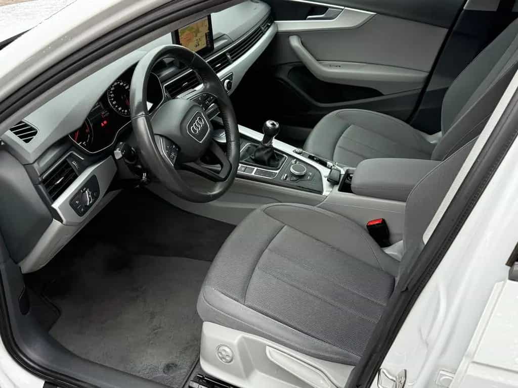 Audi A4 Lim. 1.4 TFSI 16V ACT*GR.NAVI*BI.XEN*PDC*AHK* 02/2018-photo-14