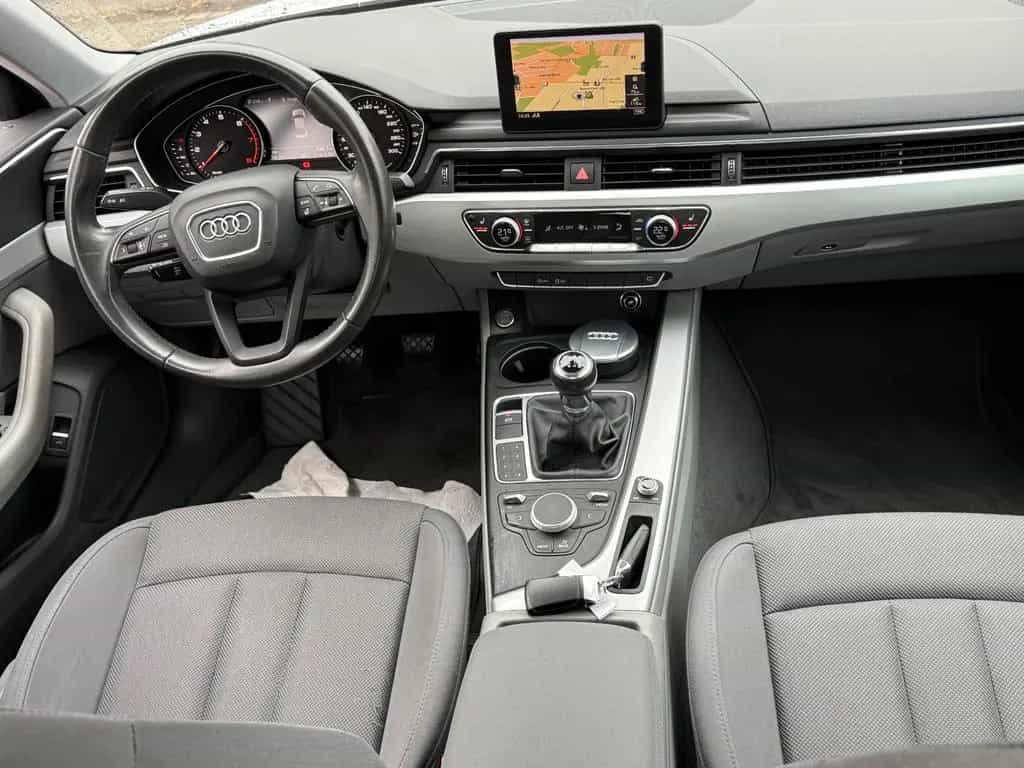 Audi A4 Lim. 1.4 TFSI 16V ACT*GR.NAVI*BI.XEN*PDC*AHK* 02/2018-photo-23