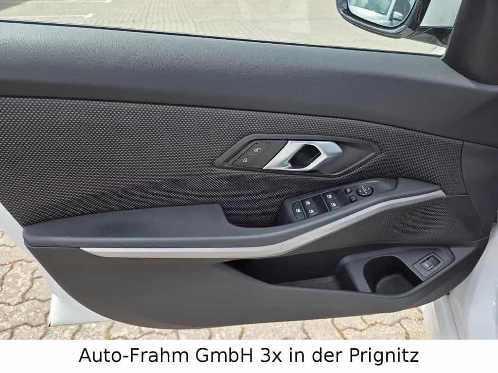 BMW 320 3 Touring 320 d xDrive LED NAVI 09/2023-photo-19