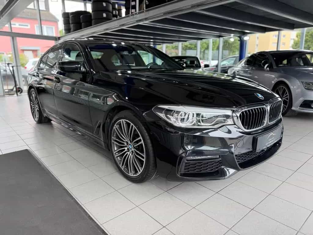 BMW 520 d M-Sport LED KAM PANO HUD HIFI LEDER VIRTUAL 07/2020-photo-2