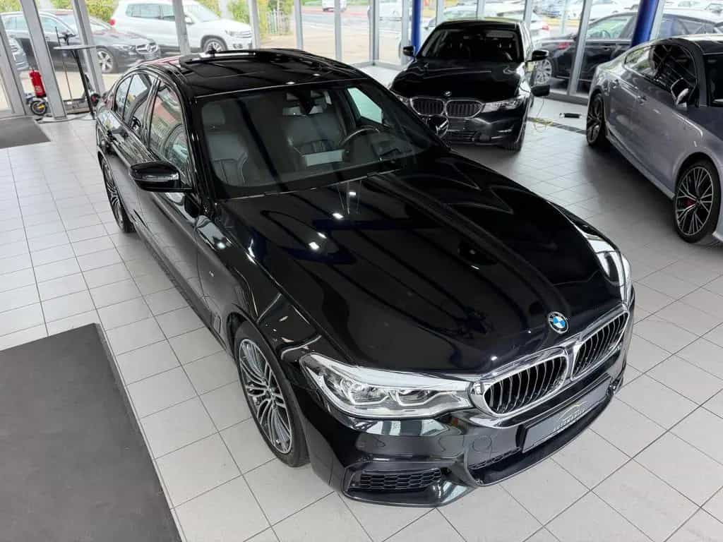 BMW 520 d M-Sport LED KAM PANO HUD HIFI LEDER VIRTUAL 07/2020-photo-28