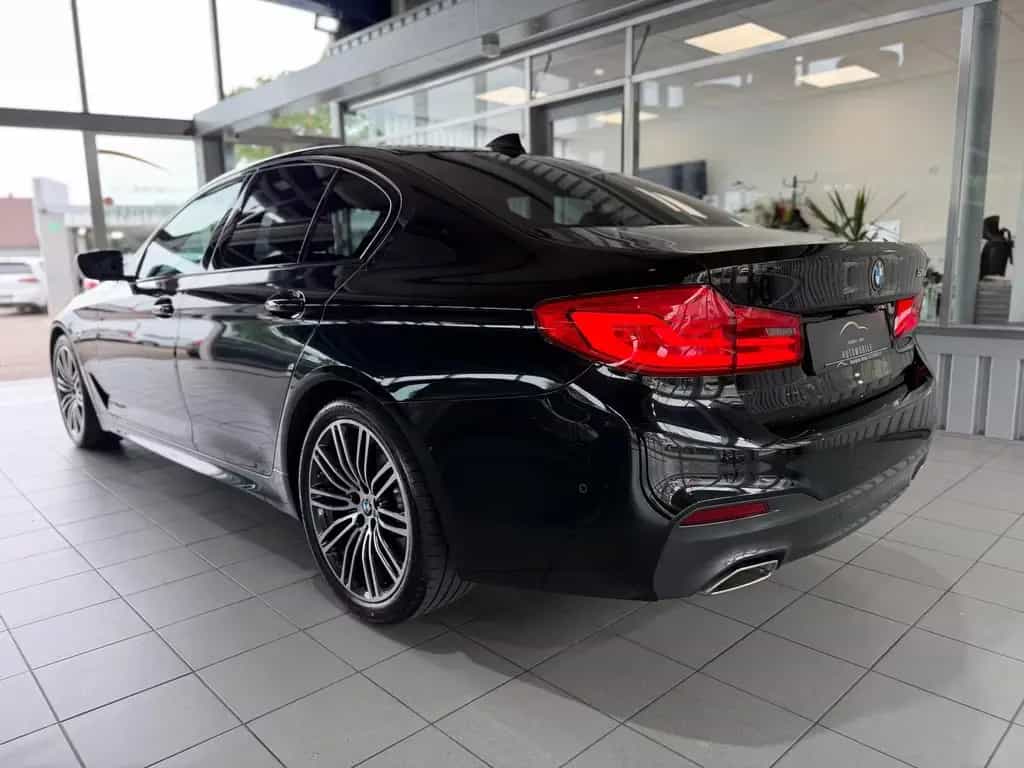 BMW 520 d M-Sport LED KAM PANO HUD HIFI LEDER VIRTUAL 07/2020-photo-6