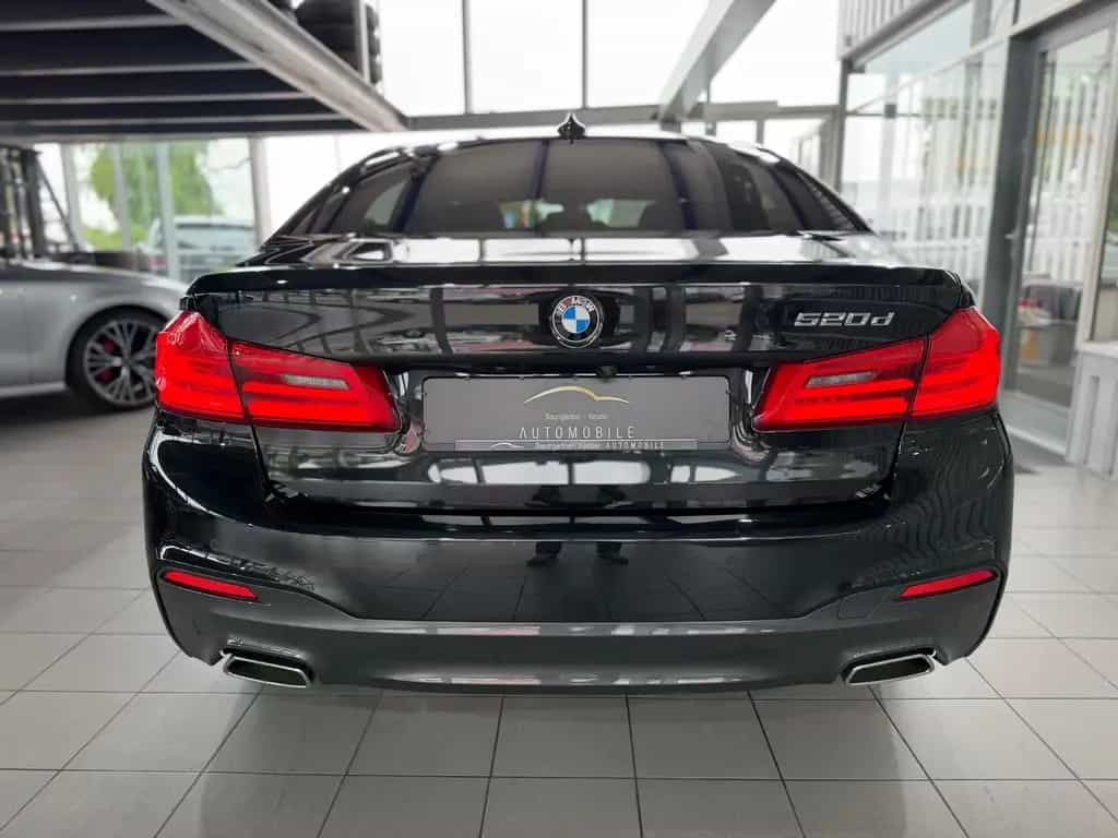 BMW 520 d M-Sport LED KAM PANO HUD HIFI LEDER VIRTUAL 07/2020-photo-7